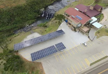 Carport Solar 100 kWp - Churrascaria Cascata - Bom Jardim da Serra SC